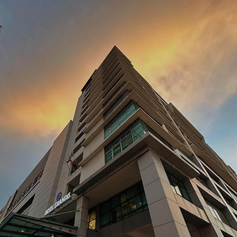 Grandis Hotels And Resorts Kota Kinabalu Eksteriør billede